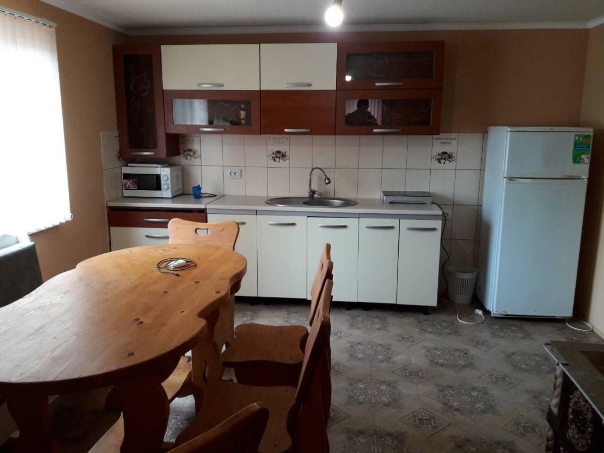 Садиба "Ековид" Krivorovnya Ngoại thất bức ảnh